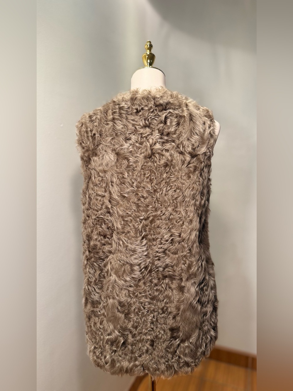 Zara Woman Studio 100% Sheep Fur Vest Size M Woman - Picture 6 of 10